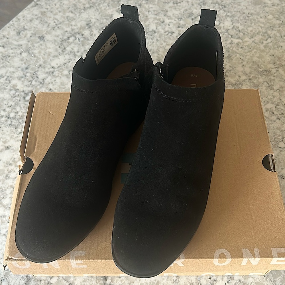 TOMS Black Suede Ankle Boot